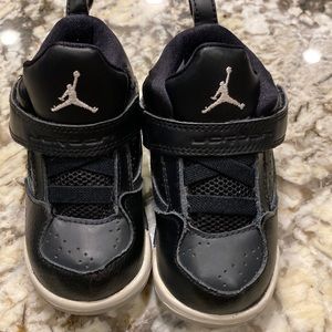 EUC baby Air Jordan black tennis shoes size 6c